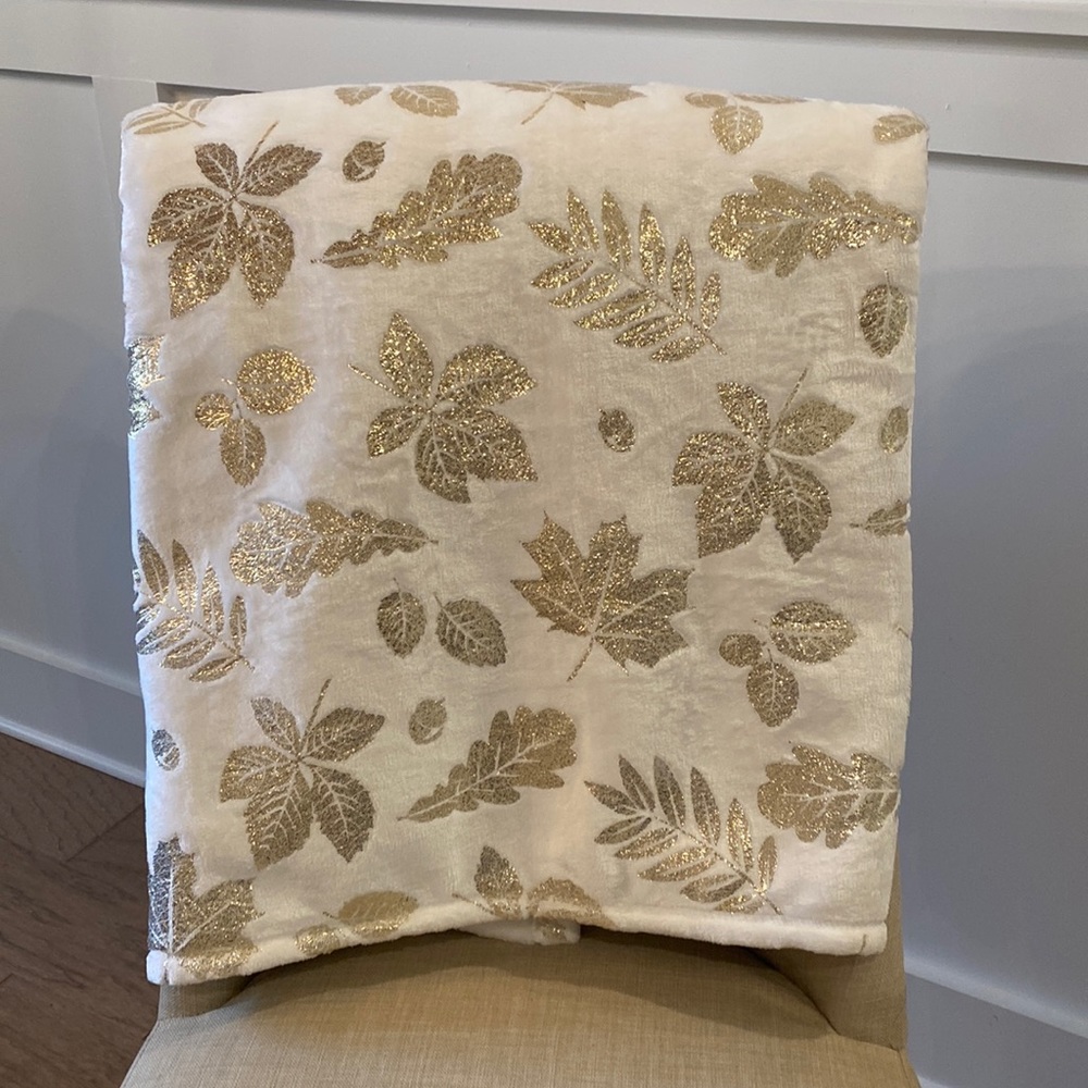 White gold holiday throw blanket